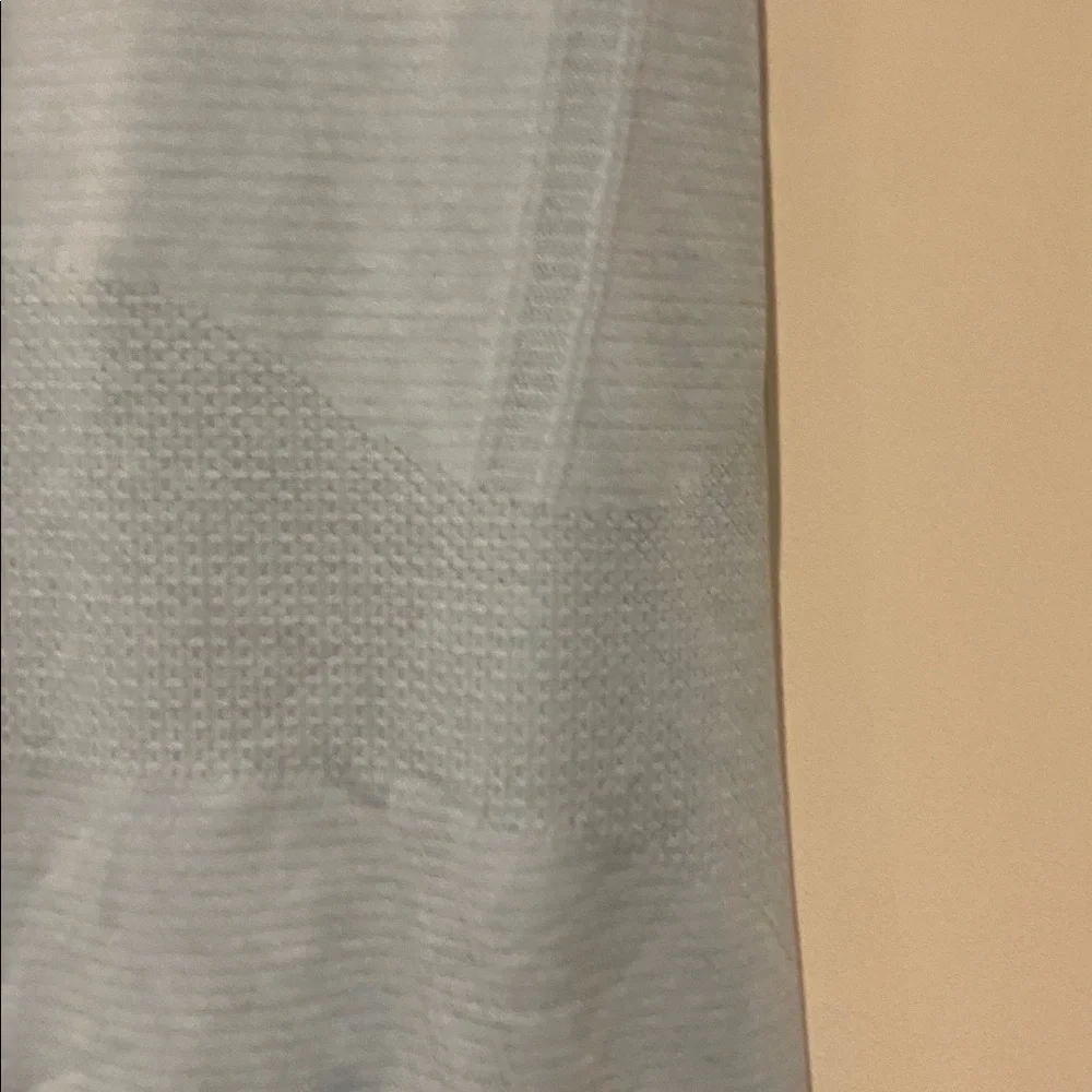 Lululemon Swiftly Tech T-Back - Picture 6 of 7